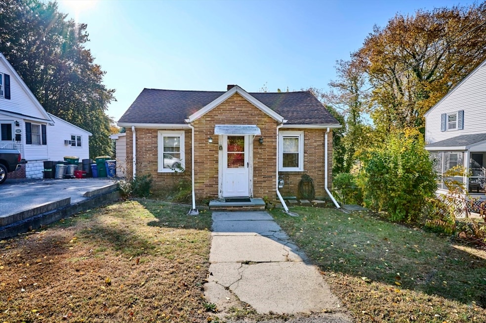 95 Garfield Ave, Woburn, MA 01801 - photo 1