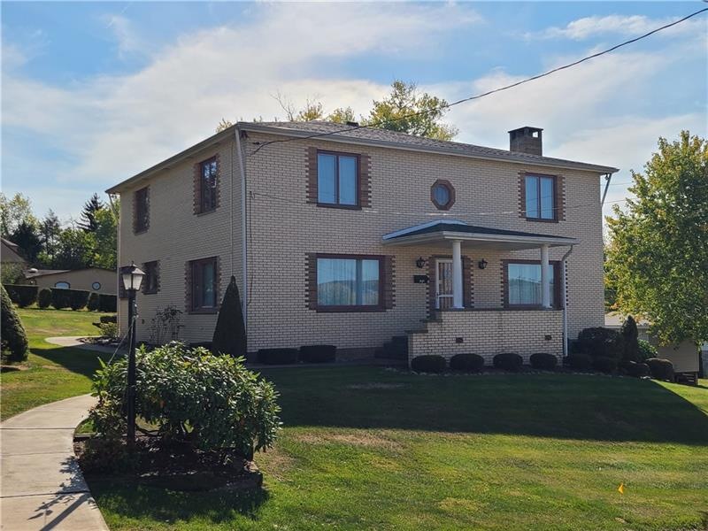 409 E Sycamore