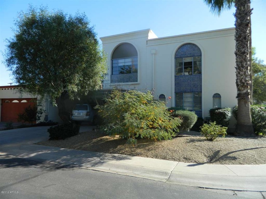 2601 E Mitchell 043