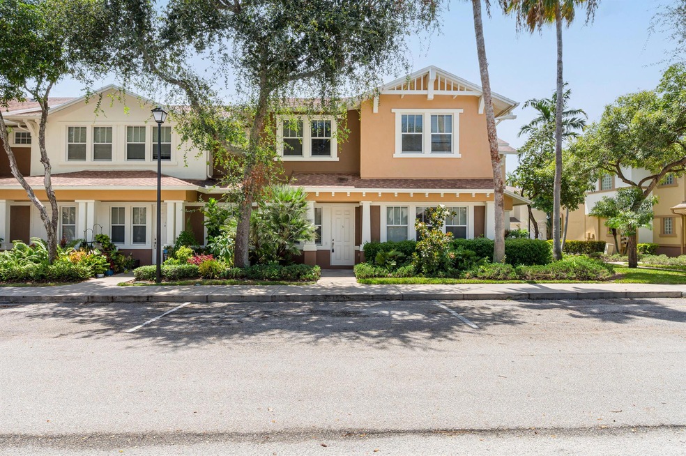650 Pacific Grove Dr unit 5, West Palm Beach, FL 33401 - photo 1