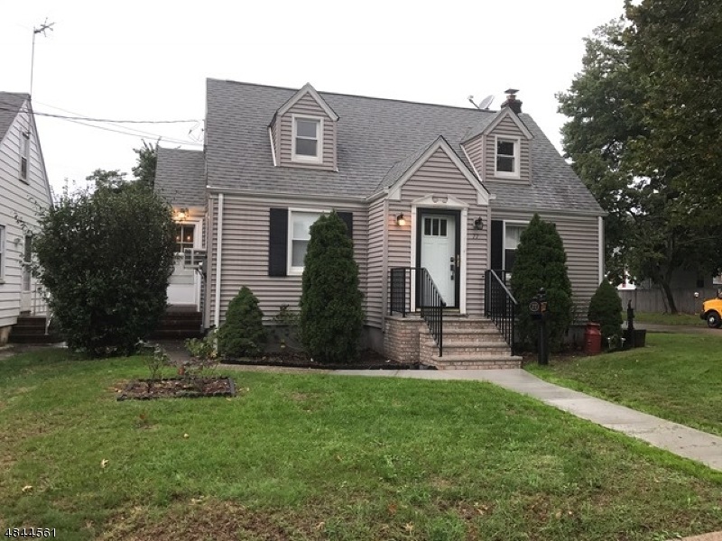 77 Oak St, Avenel, NJ 07001 - photo 1
