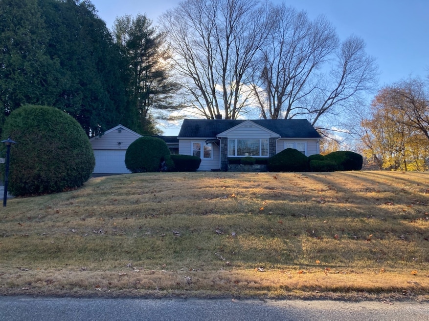 172 Peake Brook Rd, Woodstock, CT 06281 - photo 1