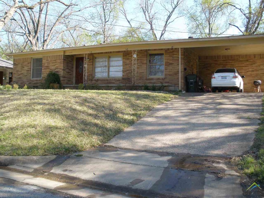 1526 Graham Dr, Tyler, TX 75701 - photo 1