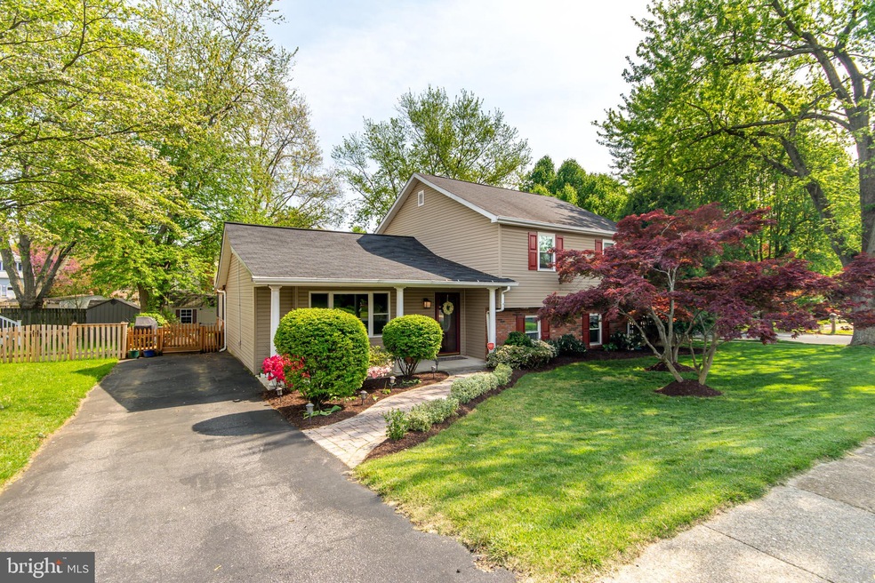 951 Seahorse Ct, Annapolis, MD 21409 - photo 1