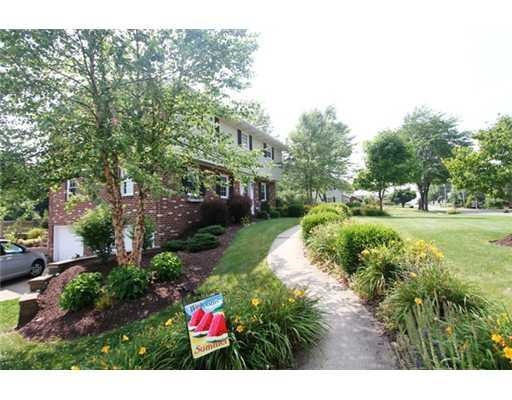 Exterior Front. 310 Silverview in Sarver has it al