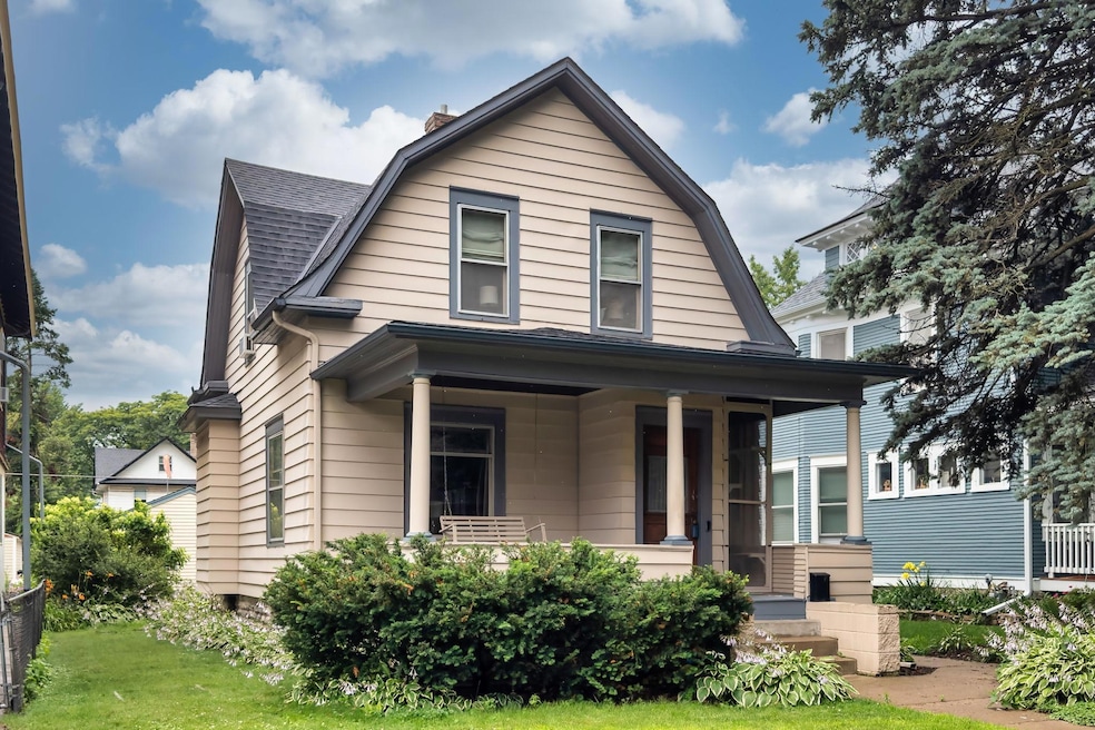 Sweet Dutch Colonial on the very best of blocks