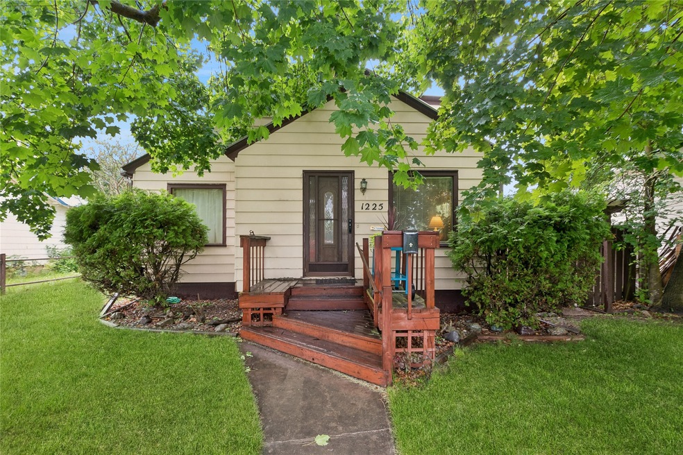 1225 4th Ave E, Kalispell, MT 59901 - photo 1