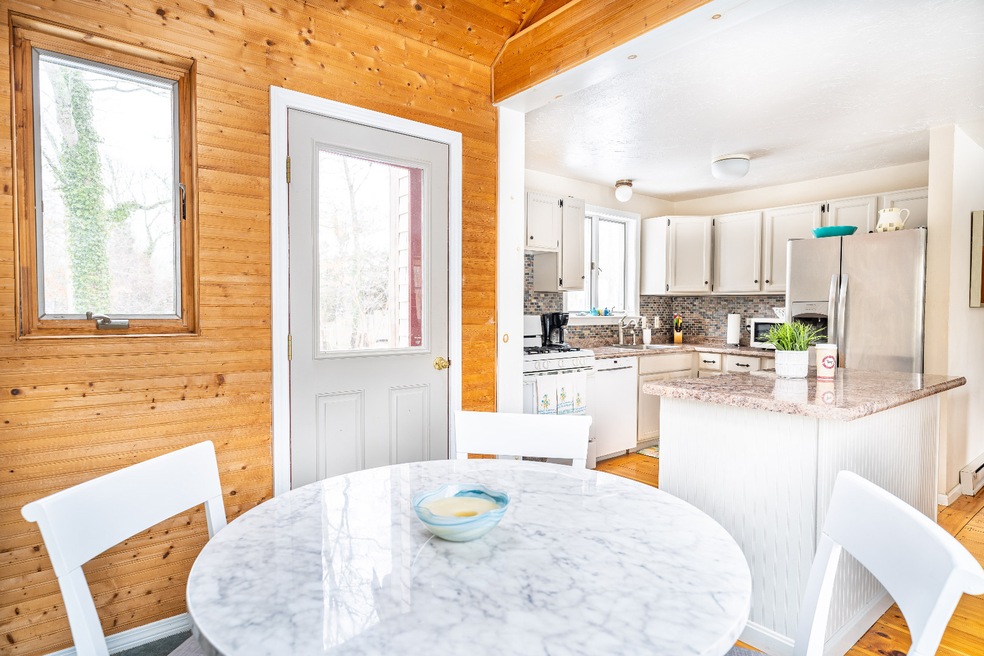 Dining area into kitchen