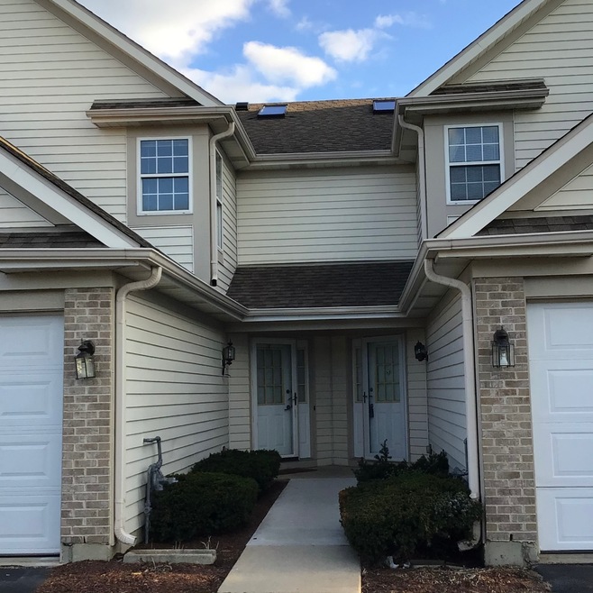 1805 Grove Ave unit 77B180, Schaumburg, IL 60193 - photo 1