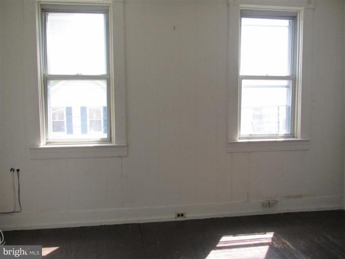 3220 Kingsley St, Baltimore, MD 21229 - photo 1