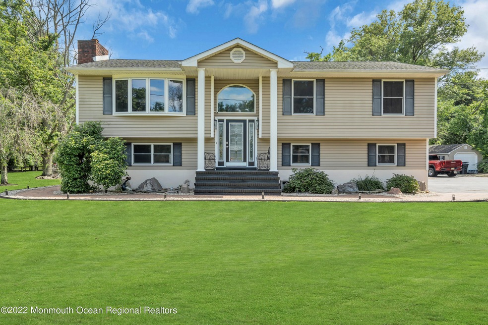 12 Driftway Rd, Howell, NJ 07731 - photo 1