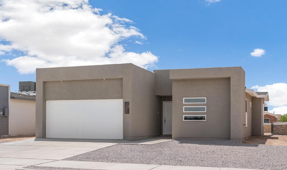 705 Nazareno St, El Paso, TX 79928 - photo 1