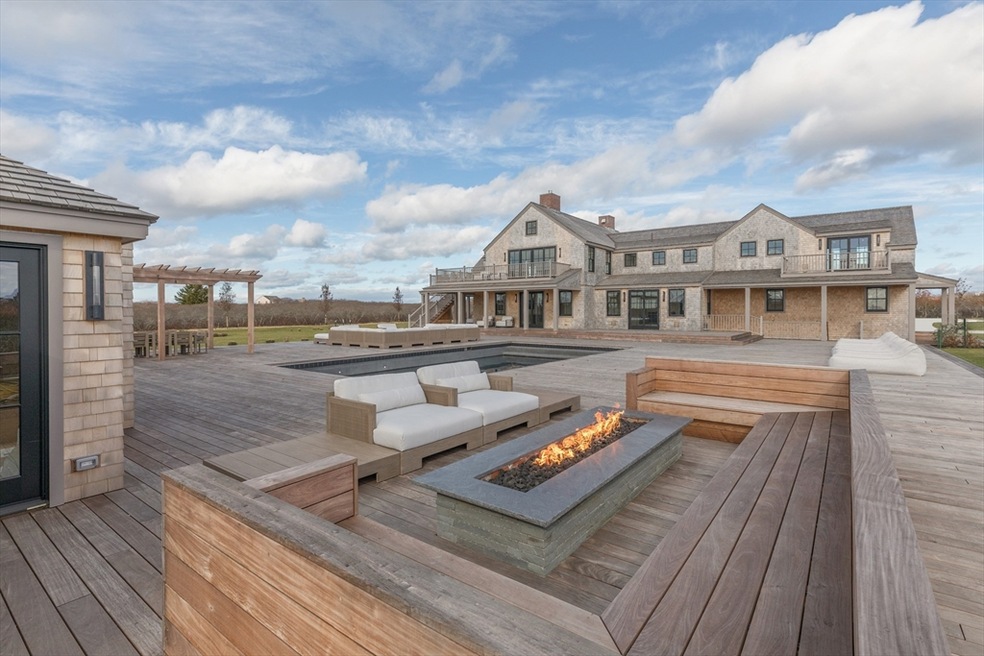 30 Devon St unit The Dips, Nantucket, MA 02554 - photo 1
