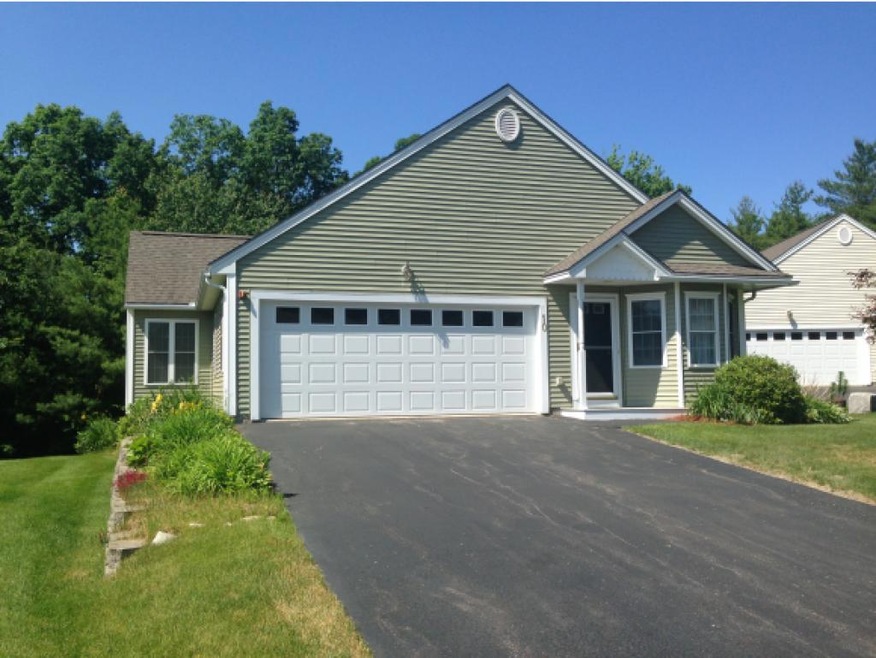 10 Halsey Ct unit 10, Litchfield, NH 03052 - photo 1