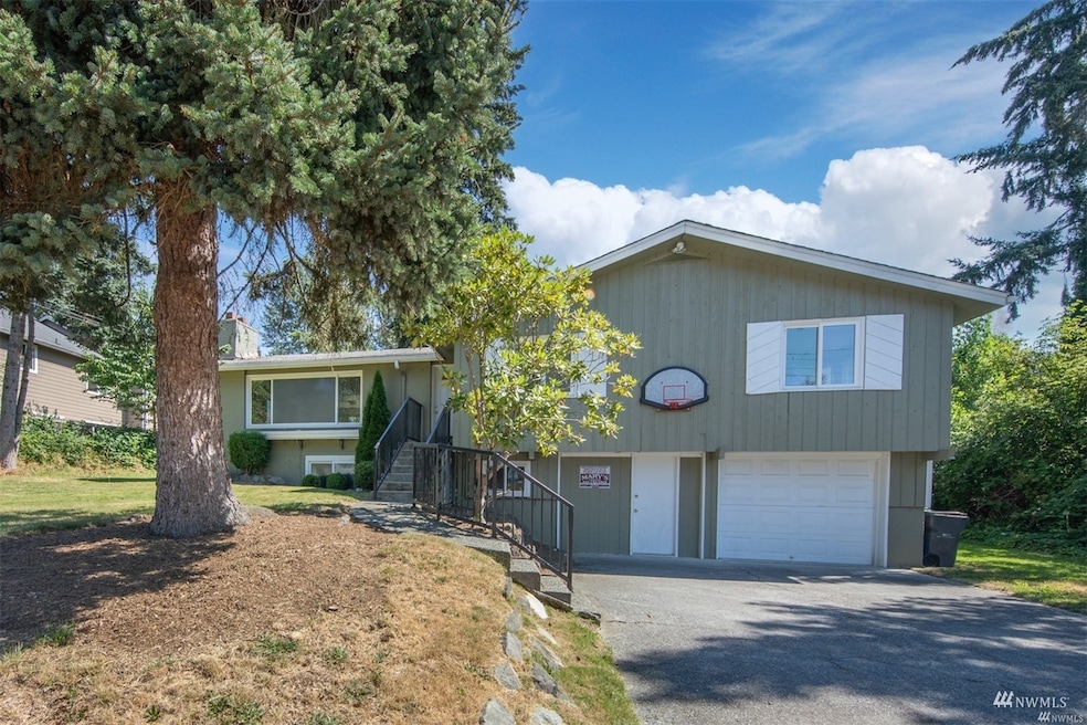 11919 E Gibson Rd, Everett, WA 98204 - photo 1