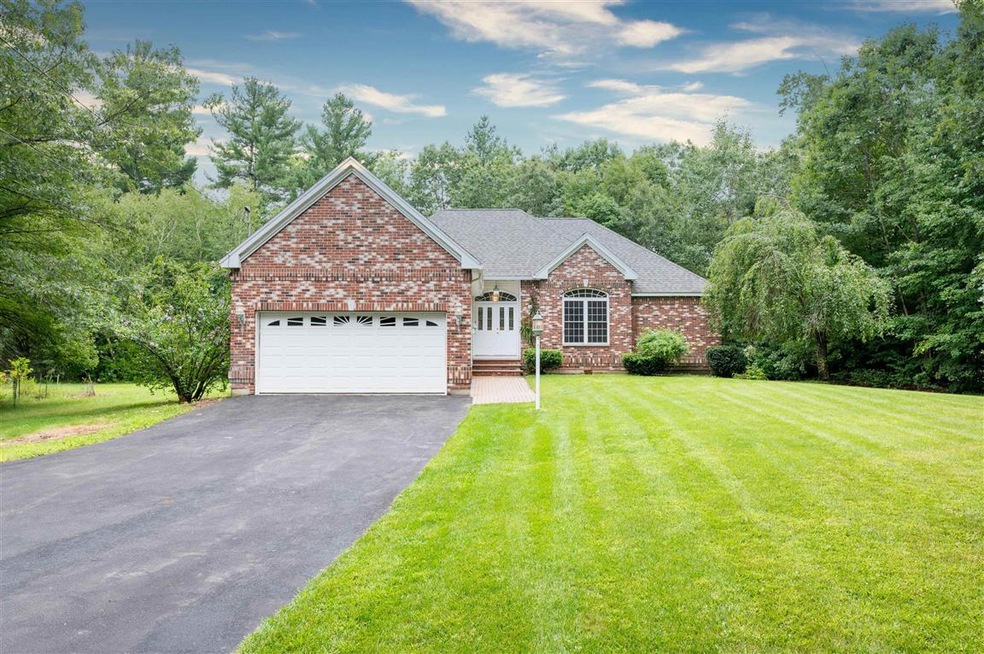 11 Burns Rd, Pelham, NH 03076 - photo 1