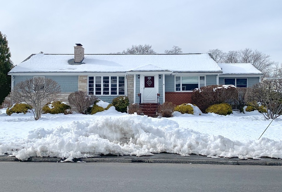 115 Vine St, Saugus, MA 01906 - photo 1