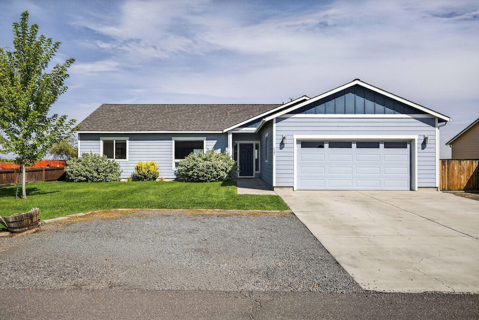 625 E A St, Culver, OR 97734 - photo 1