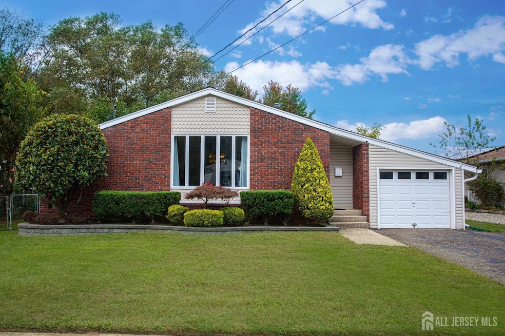 40 Boulevard St E, Old Bridge, NJ 07735 - photo 1
