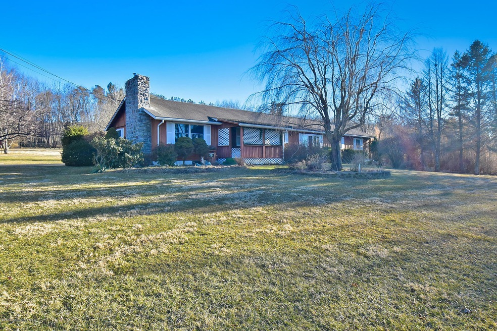 382 Interchange Rd, Kresgeville, PA 18333 - photo 1