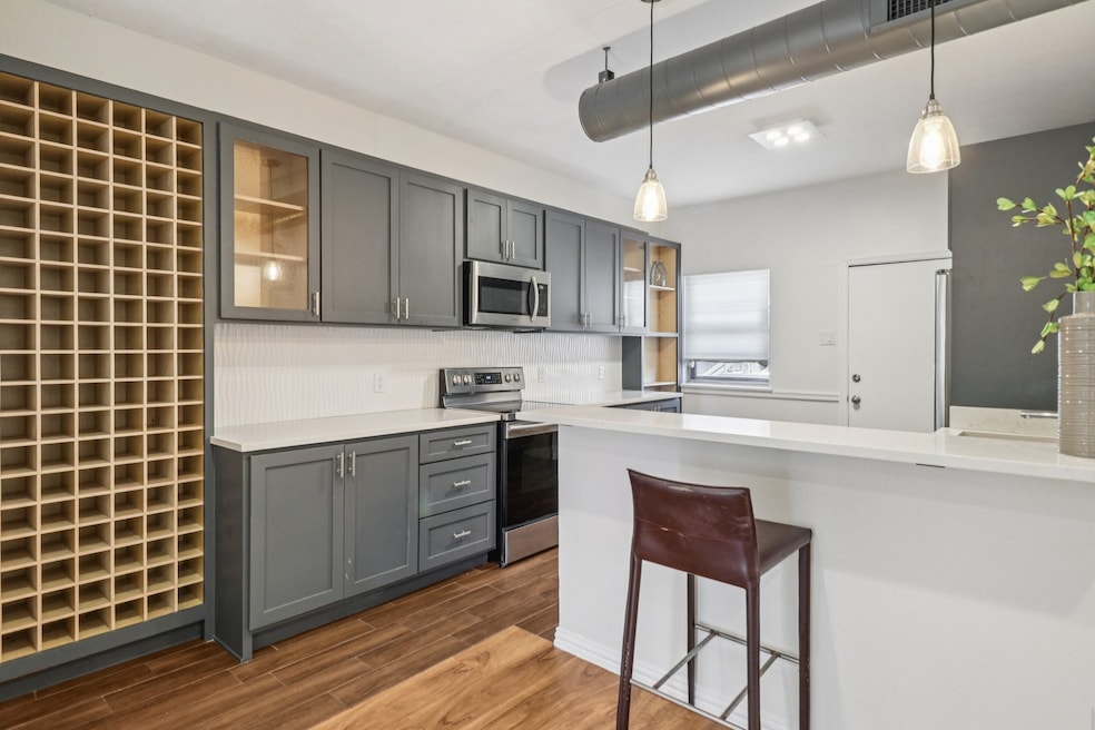 For Sale $319,000 • Co-Listing Agent