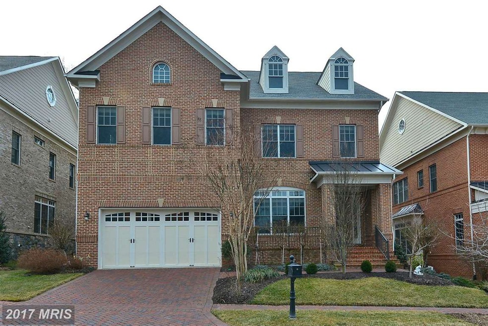 2157 Royal Lodge Dr, Falls Church, VA 22043 - photo 1