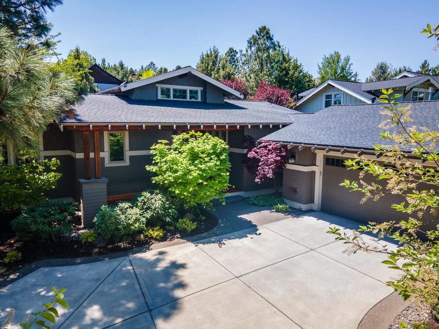 691 NW Yosemite Dr, Bend, OR 97701 - photo 1