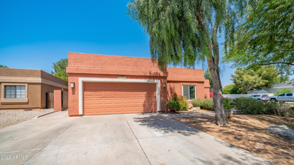 1610 E Whitten St, Chandler, AZ 85225 - photo 1