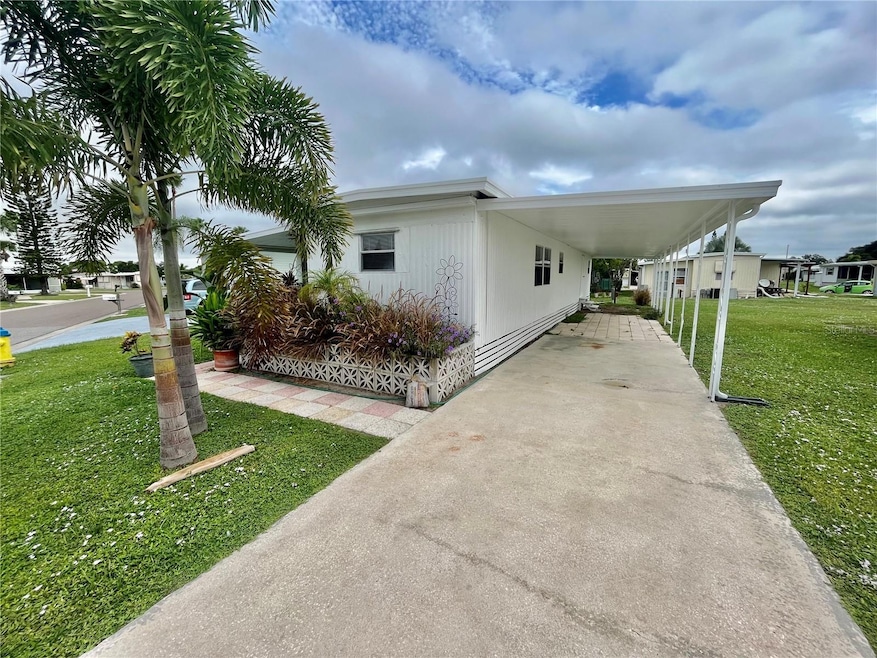 121 Saint Martins Way, Apollo Beach, FL 33572 - photo 1