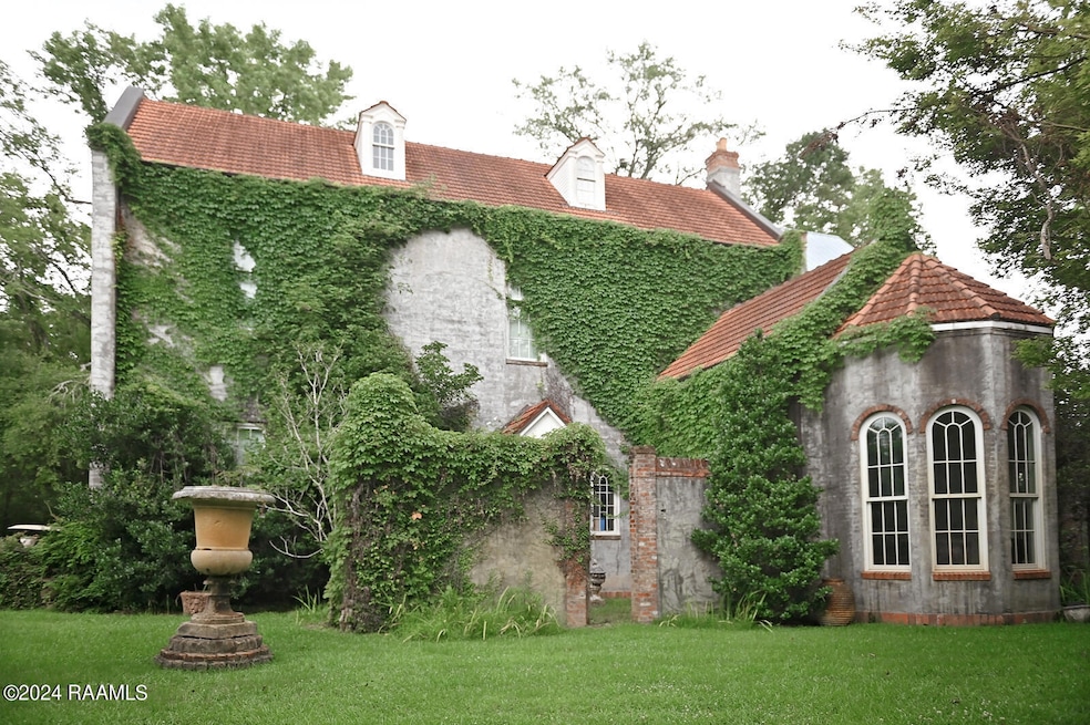 Exterior South @ Thistlewood