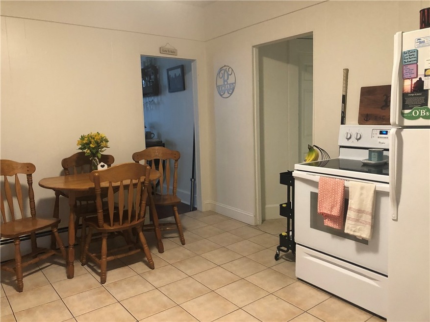 1639 Main St unit 2R, West Warwick, RI 02893 - photo 1