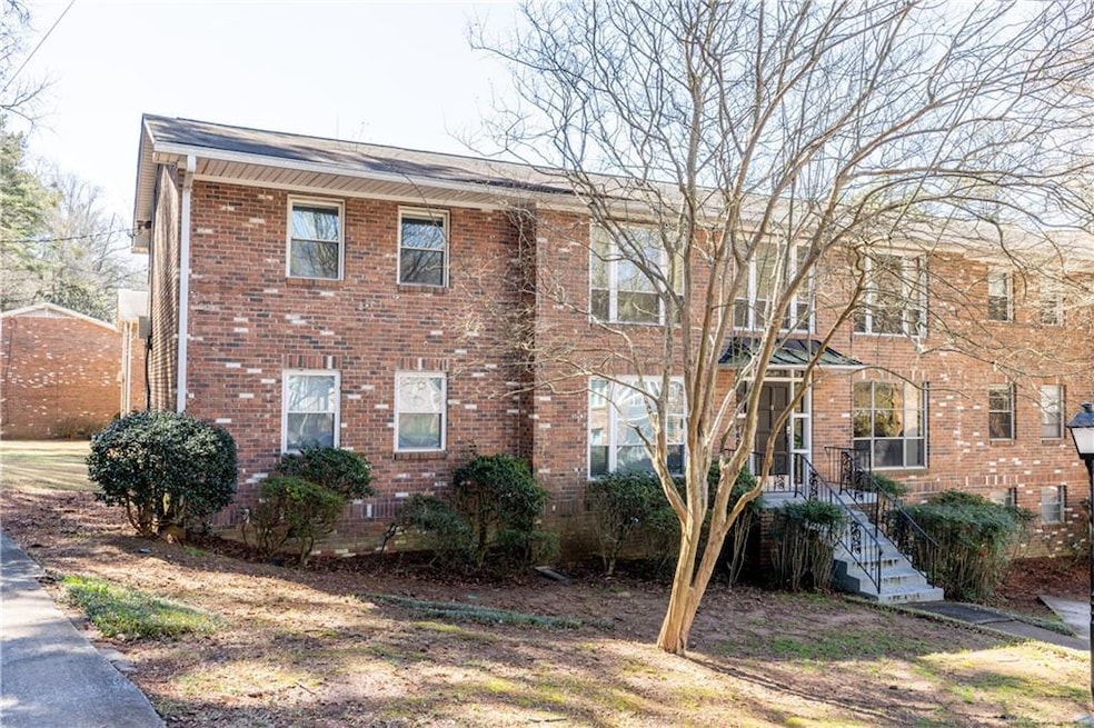 Sold $210,000 • Co-Listing Agent