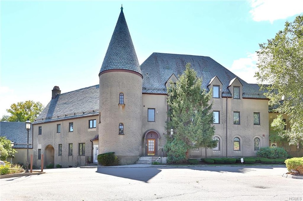 100 Chateau Ln unit 12, Hawthorne, NY 10532 - photo 1