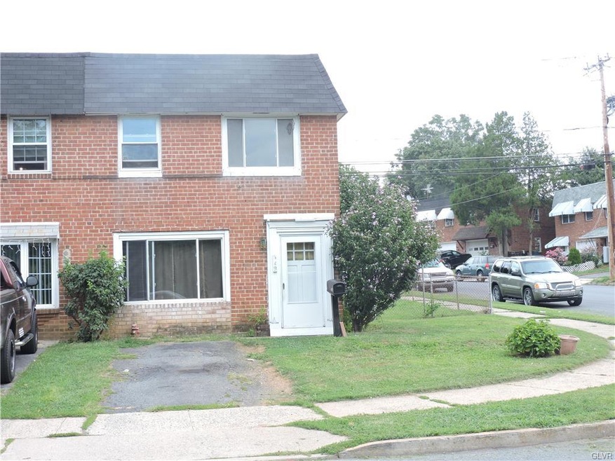 629 Dixon St, Allentown, PA 18103 - photo 1