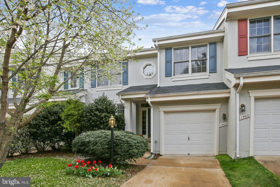 1362 Park Garden Ln, Reston, VA 20194 - photo 1