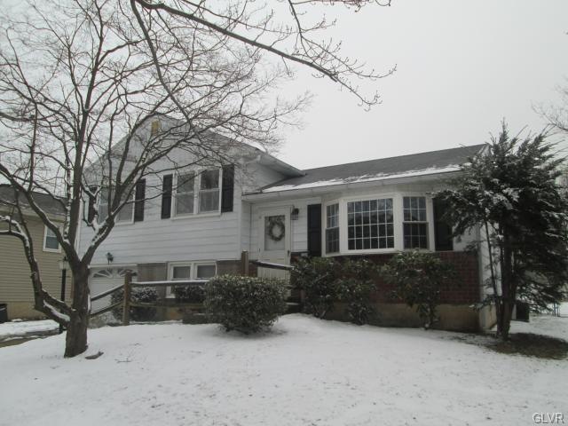 3050 Avon Rd, Bethlehem, PA 18017 - photo 1