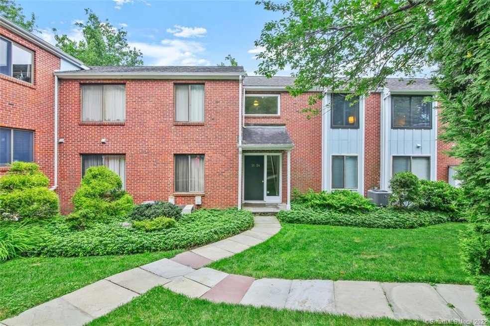 22 Hills Ln unit 22, Westport, CT 06880 - photo 1