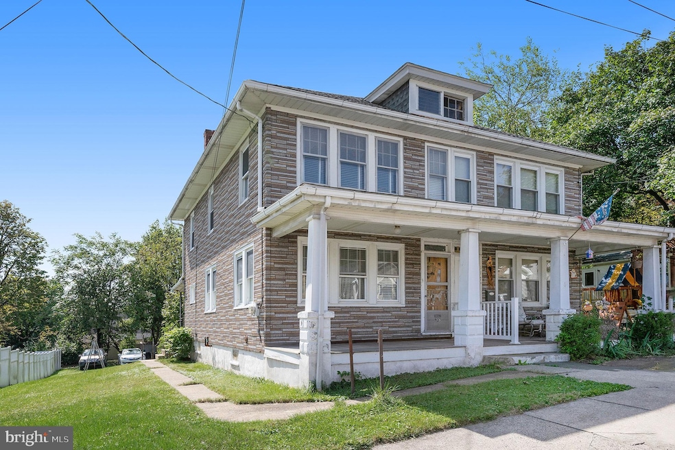 115 Elm St, Pottstown, PA 19464 - photo 1