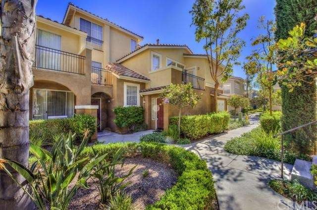 Gorgeous 2 bedroom, 2 full bath condo in a gated c