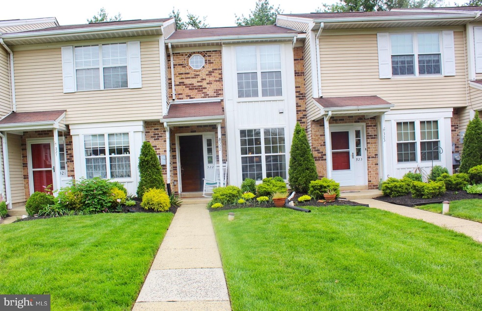 322 Leedom Way unit 57, Newtown, PA 18940 - photo 1