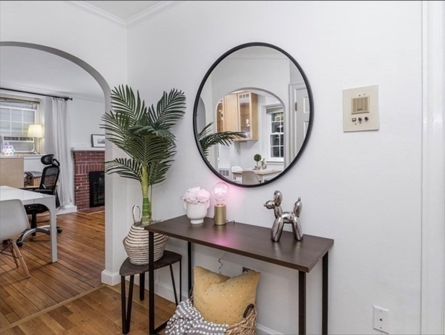 37 Commonwealth Ave unit 11, Chestnut Hill, MA 02467 - photo 1