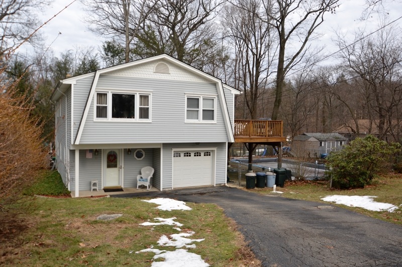 13 Richards Rd, Hopatcong, NJ 07843 - photo 1