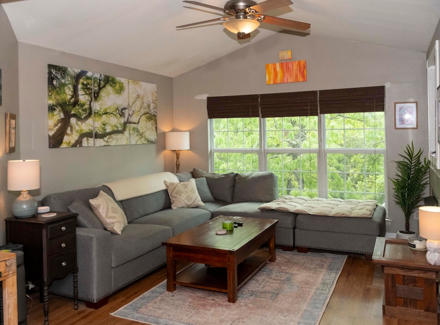 For Rent $1,650/month