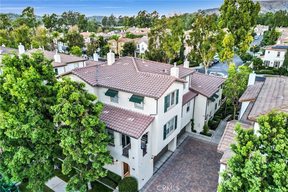 Sold $1,190,000 • Co-Listing Agent