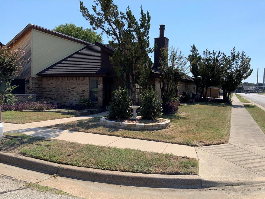 300 Mountain View Ct, Bedford, TX 76021 - photo 1