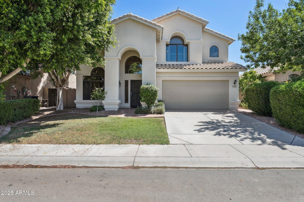 1-web-or-mls-2242-w-myrtle-dr