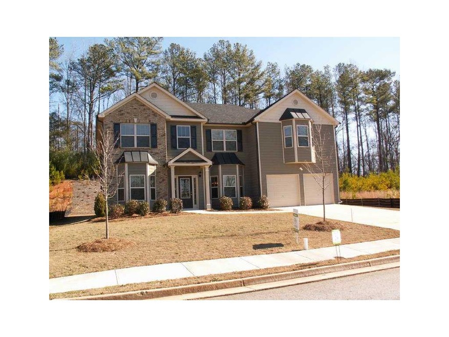 Exterior Front. Front view of the home on 2820 Riv