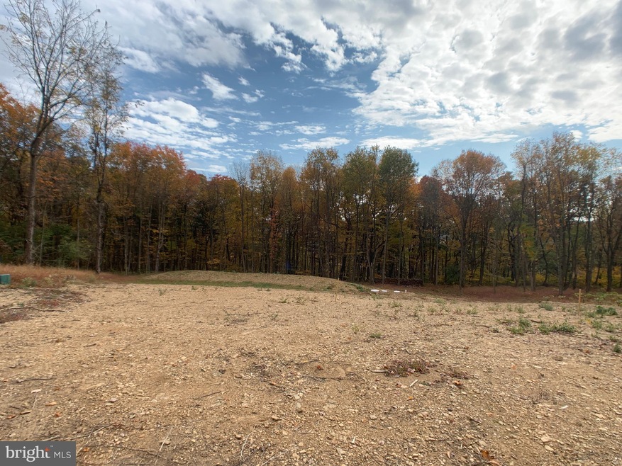 2090 Evergreen Dr, Tamaqua, PA 18252 - photo 1