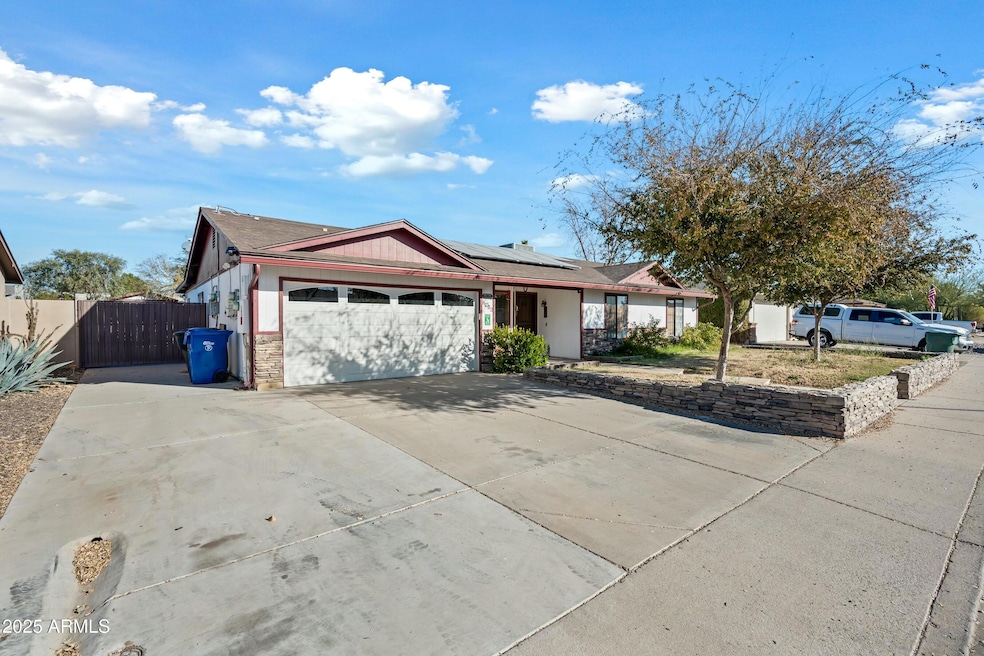 Under Contract $410,000 • Co-Listing Agent