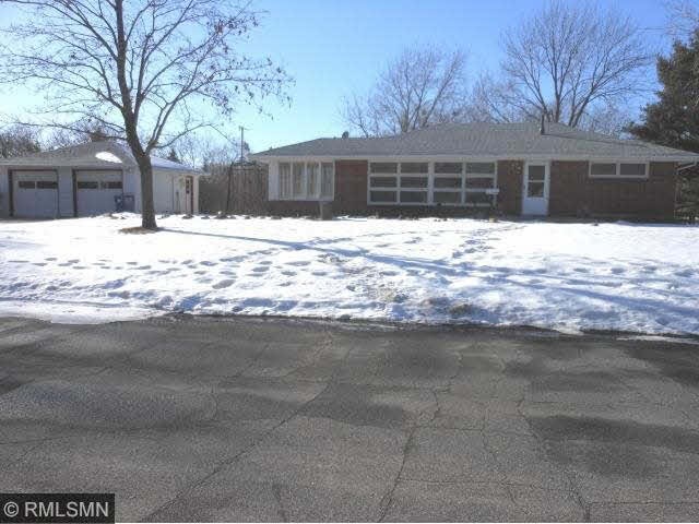 9140 Dupont Ave S, Bloomington, MN 55420 - photo 1